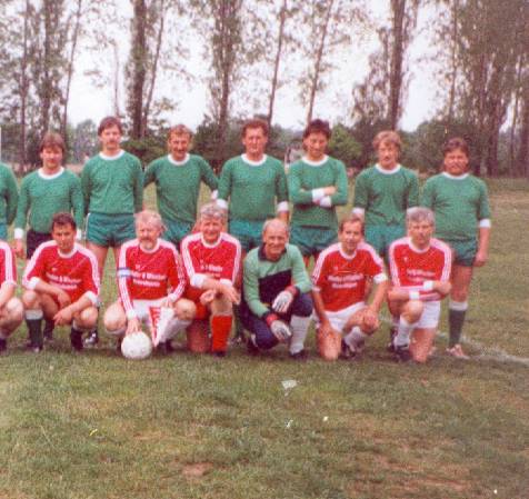 oldies3_2.JPG (43901 bytes)